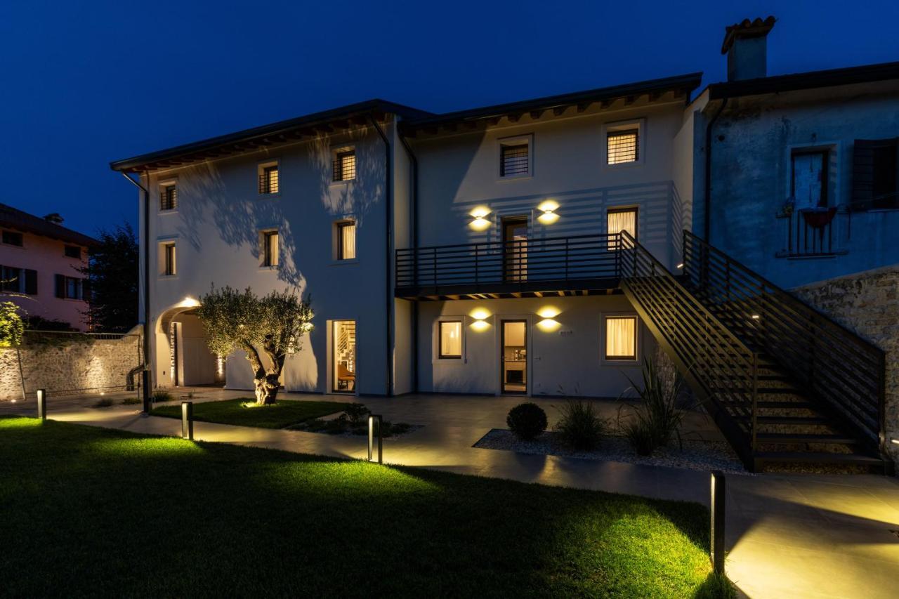 Portone180 Guest House Roveredo in Piano Exteriör bild