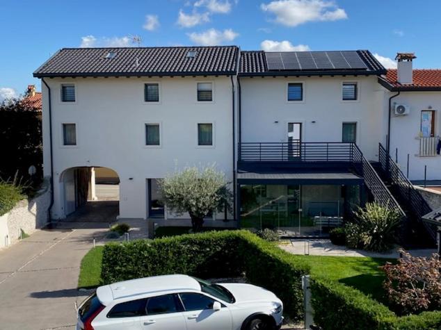 Portone180 Guest House Roveredo in Piano Exteriör bild